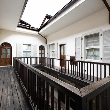 La Casa Di Irene - Elegant In Historic Center Appartement Trente