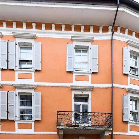 La Casa Di Irene - Elegant In Historic Center Trento