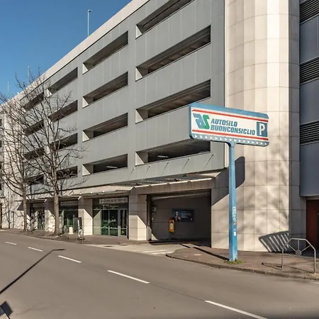 La Casa Di Irene - New & Bright In Historic Center Apartment Trento