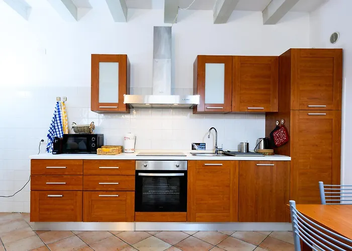 La Casa Di Irene - New & Bright In Historic Center דירה