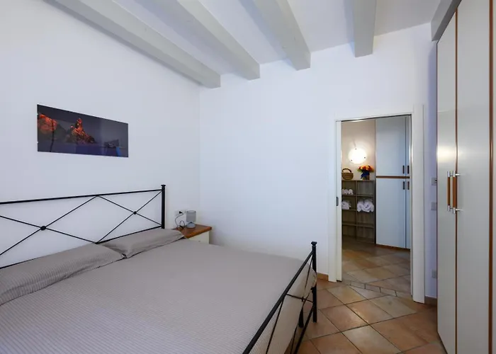 La Casa Di Irene - New & Bright In Historic Center Trento