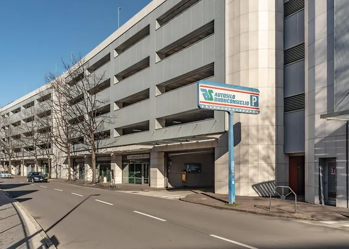 La Casa Di Irene - New & Bright In Historic Center דירה טרנטו